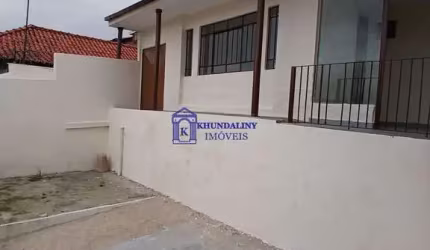 ÓTIMA CASA COM 2 DORM E 2 VAGAS COBERTAS -R$ 3.000,00
