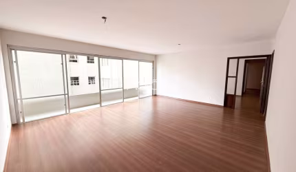 Apartamento amplo de 159 m² com 4 quartos à venda no Edifício Cristina – Batel | Ref 384