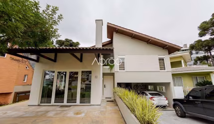 Casa em condomínio semimobiliada com 4 quartos no Ecoville - 500 m² | Ref 412
