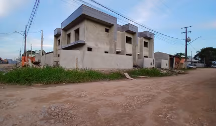 Sobrados Geminados   2 suítes e churrasqueira  em Barra Velha-SC
