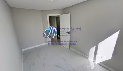 EXCELENTE OPORTUNIDADE NO CORAÇÃO DE BALNEÁRIO CAMBORIÚ   com  3 dormitórios