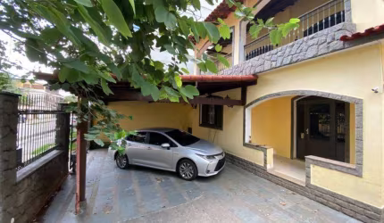 Casa com 5 dormitórios à venda, 231 m² por R$ 990.000,00 - Vila Valqueire - Rio de Janeiro/RJ