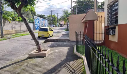 Apartamento com 2 dormitórios para alugar, 61 m² por R$ 1.335,00/mês - Praça Seca - Rio de Janeiro/RJ