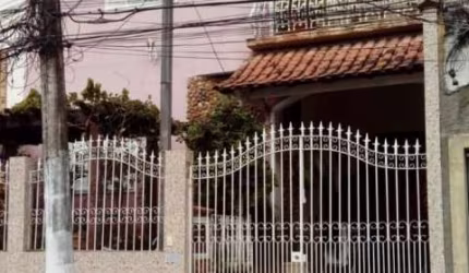 Casa à venda, 183 m² por R$ 650.000,00 - Bangu - Rio de Janeiro/RJ