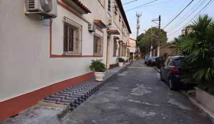 Apartamento com 2 dormitórios à venda, 70 m² por R$ 300.000,00 - Madureira - Rio de Janeiro/RJ