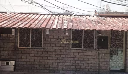 Casa com 3 dormitórios à venda, 92 m² por R$ 170.000,00 - Marechal Hermes - Rio de Janeiro/RJ