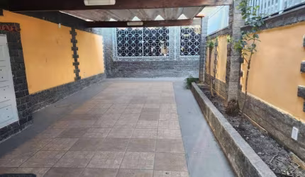 Casa com 3 dormitórios à venda, 151 m² por R$ 480.000,00 - Vila Valqueire - Rio de Janeiro/RJ