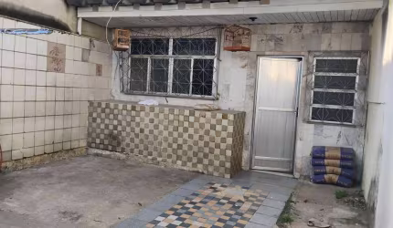 Casa com 2 dormitórios à venda, 55 m² por R$ 230.000,00 - Vila Valqueire - Rio de Janeiro/RJ
