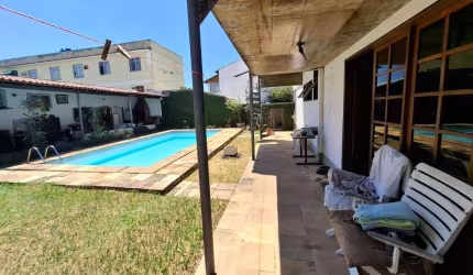 Casa com 4 dormitórios à venda, Condomínio Vale das Orquídeas - por R$ 1.500.000 - Vila Valqueire.