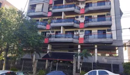 Rua das Azaleias junto a praça Saiquí, sala 2 quartos, sendo 1 suíte, todo avarandado.