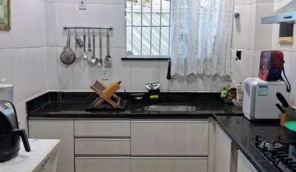 Casa com 3 dormitórios à venda, 140 m² por R$ 480.000 - Bento Ribeiro - Rio de Janeiro/RJ