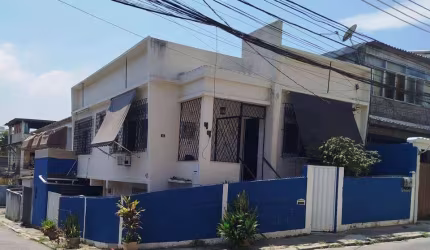 Casa com 3 dormitórios à venda, 145 m² por R$ 210.000,00 - Vila Valqueire - Rio de Janeiro/RJ