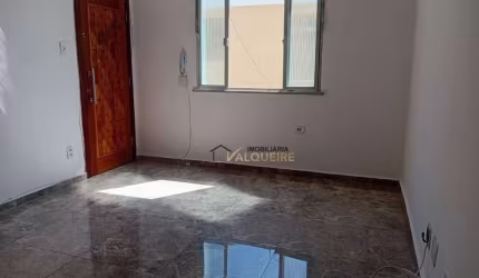 Apartamento com 2 dormitórios para alugar, 60 m² por R$ 1.750,00/mês - Vila Valqueire - Rio de Janeiro/RJ