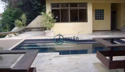 Casa com 4 quartos à venda por R$ 3.200.000 - São Francisco - Niterói/RJ