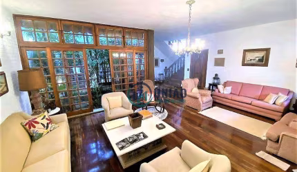 Casa com 5 Quartos à venda, 360 m² por R$ 1.600.000 - São Francisco - Niterói/RJ