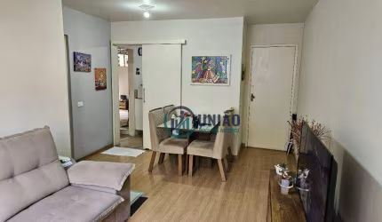 Ótimo apartamento com área externa, 2 dormitórios, uma vaga !