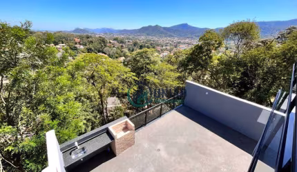 Casa com 3 quartos à venda, 170 m² por R$ 690.000 - Engenho do Mato - Niterói/RJ