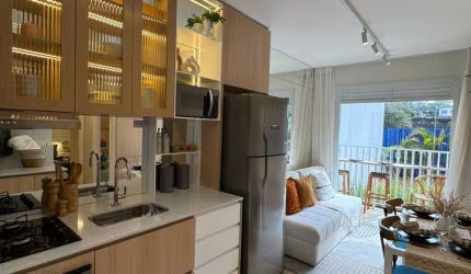 APARTAMENTO 2 DORMITÓRIOS COM VARANDA NA BARRA FUNDA