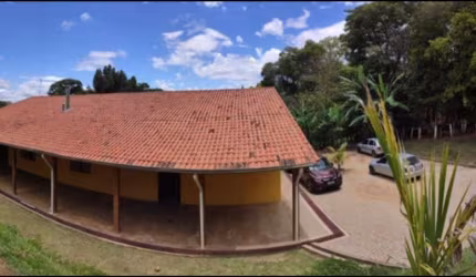 Chácara 5500 m²/ Casa ampla avarandada/ 5 Dorm/ Espaço Gourmet/ Mairinque