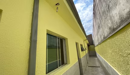 Casa térrea aconchegante/ 2 dorm./2 vagas/ Acesso Ulysses Guimarães/ Só 230 mil