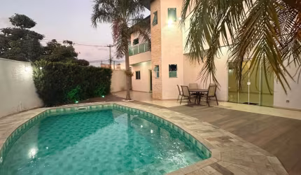 Sobrado 292 m²/ 2 Suítes/ Área Gourmet/ Ambientes integrados/ Acesso Av. Itavuvu