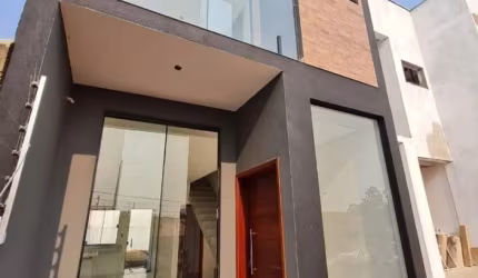 Lindo sobrado com 85 m²/ 2 Suítes/ Lavabo/ 2 Vagas/ Jd. Simus/ Só 420 mil