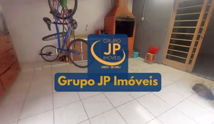 Casa térrea com 300 m²/ 3 Dorm./ Suíte/ Área Gourmet/ Edícula/ Ac. Av. Ipanema