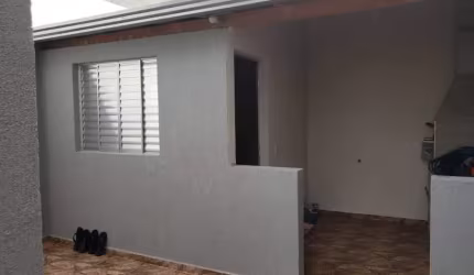 Casa térrea à venda/ 2 Dorm./ Área Gourmet/ Pq. São Bento/ Só R$ 275 mil