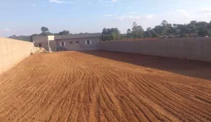 Chácara à venda/ 2 Dorm./ Suíte/ 10 Vagas/ Jundiaquara/ Só R$ 380 mil