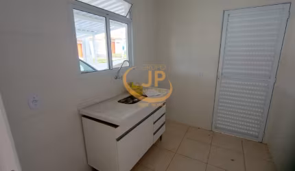 Casa térrea em condomínio/ 2 Dorm./ Lazer completo/ Ac. Rod. Raposo Tavares