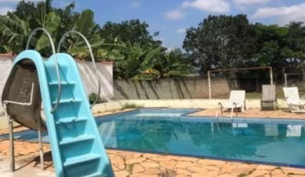 Chácara avarandada/ 3.600m²/ 4 Dorm./ Suíte/ Piscina/ Capela do Alto
