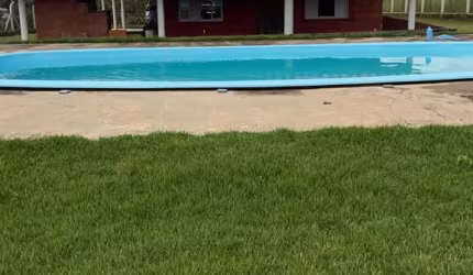 Chácara avarandada/ 2.750 m²/ 3 Dorm./ Suíte/ Piscina/ Alambari/ Só 450 mil