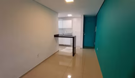 Apto na Vila Jardini/ 77 m²/ 2 Dorm./ Suíte/ Varanda Gourmet/ Aluguel só 1.700