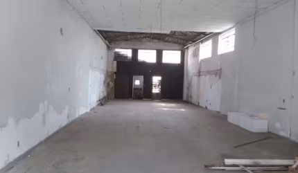 Salão comercial 153 m²/ 2 Wc´s/ 2 Vagas/ À 1 min. Av. São Paulo/ Aluguel 5.000