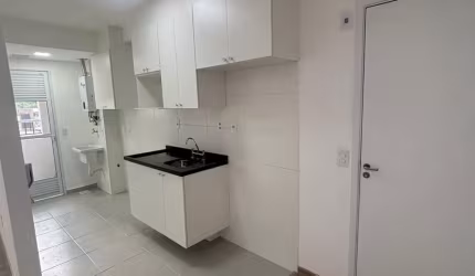 Apto com Planejados/ 2 Dorm./ Suíte/ Varanda Gourmet/ Lazer Completo/ Só 2.700