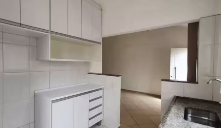 Casa Térrea 3 Dorm./ Suíte/ Espaço Gourmet/ 2 vagas/Quintal/ Ac. Av. Elias Maluf