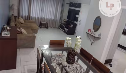 Casa com 3 dormitórios à venda, 150 m² por R$ 820.000 - Condomínio Chacur - Várzea Paulista/SP