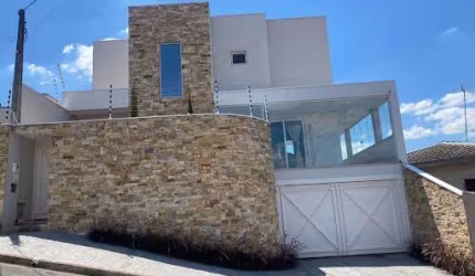 Casa a venda em bairro nobre de Itatiba