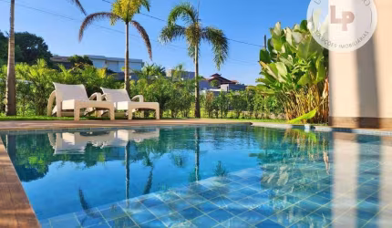 Linda casa á venda no Condominio Terras de Santa Teresa