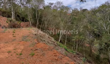 ÁREA EXCELENTE PARA CONSTRUÇÃO DO SEU IMÓVEL
