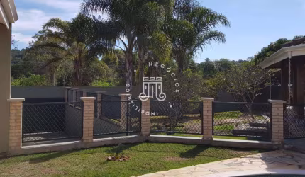 CASA TÉRREA À VENDA COM 04 DORMITÓRIOS (01 SUÍTE) - ESPLANADA DO CARMO EM JARINU/SP.