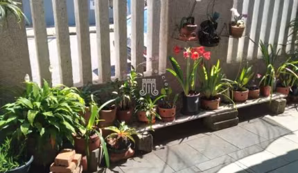 CASA À VENDA COM 2 SUÍTES E 3 DORMITÓRIOS EM JUNDIAÍ