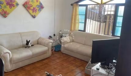 CASA À VENDA COM 2 DORMITÓRIOS NO BAIRRO JARDIM REAL NA PRAIA GRANDE/SP