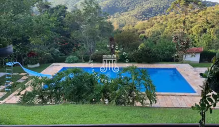 CHÁCARA À VENDA COM TERRENO DE 25.000 M² E 04 DORMITÓRIOS LOCALIZADA NO BAIRRO SANTA CLARA EM JUNDIAÍ-SP