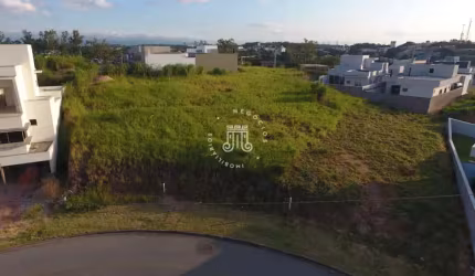TERRENO À VENDA COM 665,50m² NO CONDOMÍNIO RESERVA DOS JATOBÁS EM LOUVEIRA/SP