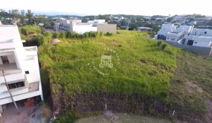 TERRENO À VENDA COM 425,75m² NO CONDOMÍNIO RESERVA DOS JATOBÁS EM LOUVEIRA/SP