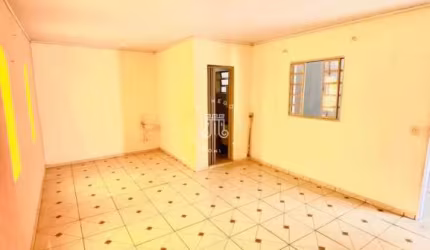 CASA TÉRREA À VENDA COM 2 QUARTOS EM CAMPO LIMPO PAULISTA / SP.