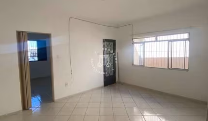 CASA TERREA NO BAIRRO PONTE SÃO JOÃO EM JUNDIAI - SP.