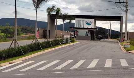 TERRENO À VENDA NO CONDOMÍNIO RESIDENCIAL LAGO AZUL EM JUNDIAÍ/SP