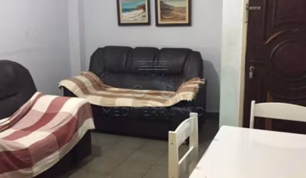 Apartamento à venda com 02 dormitórios no bairro Vila Guilhermina, na cidade de Praia Grande/SP.